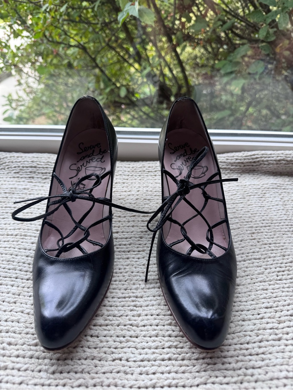 John Fluevog Darjeeling Teapot Shoes — Black — Size 6